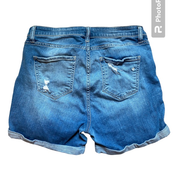 Kiki Larue Denim Distressed jean short Size 1X - Picture 3 of 6